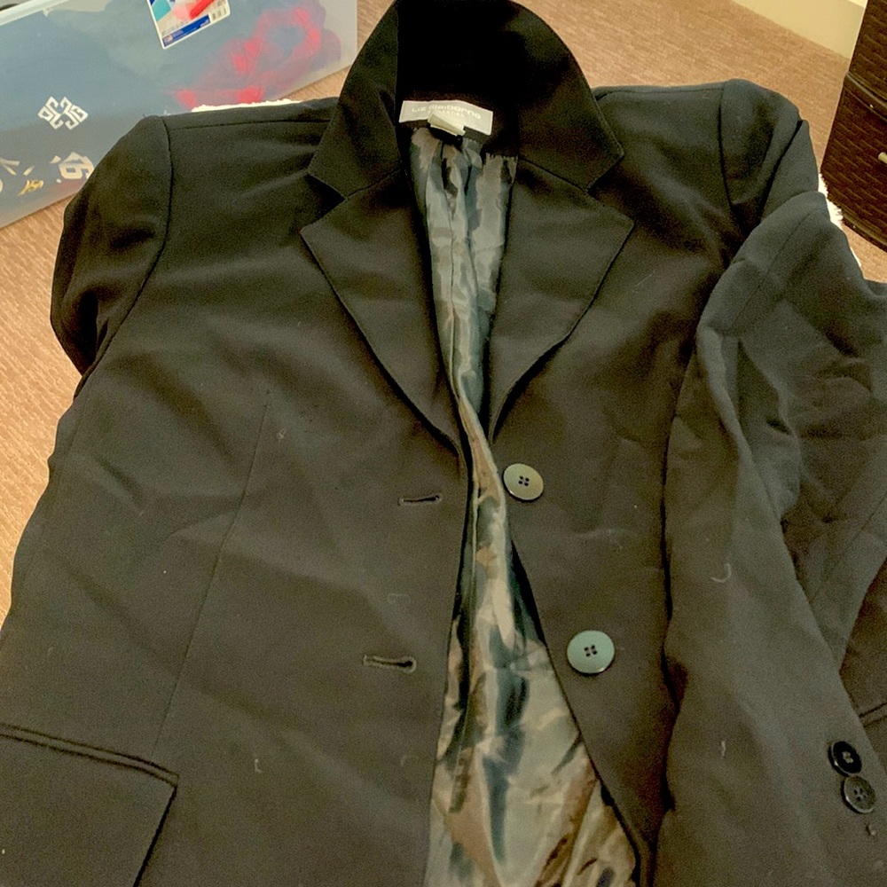 Woman’s pant suit